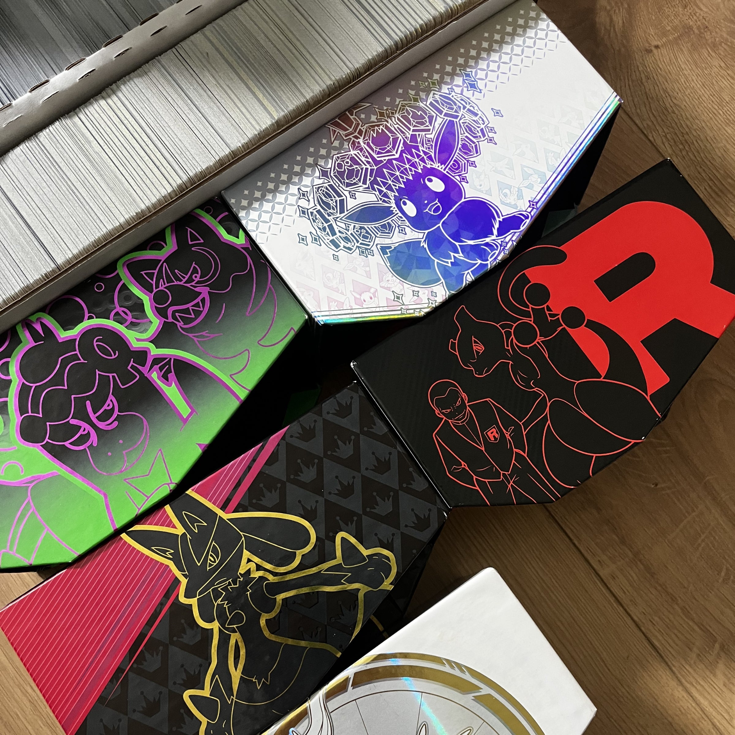 Pokémon Mystery Bundle - Small